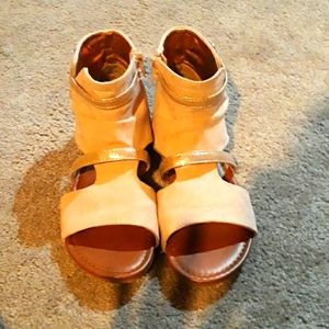 Girls sandals